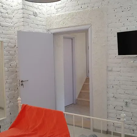 Whiteness Guest Guest house